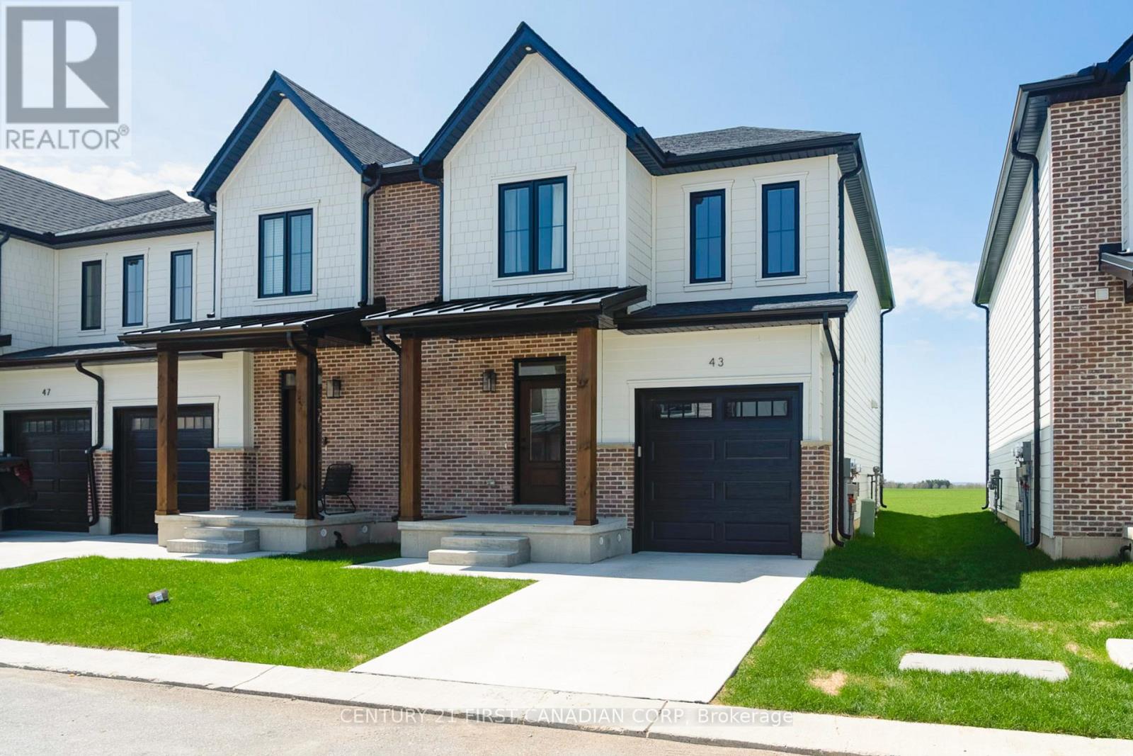 #20(24) 147 SCOTTS DRIVE - 2