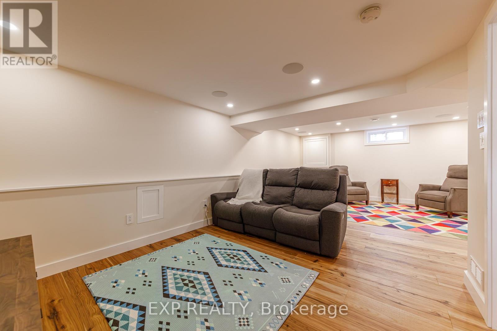1642 VALMARIE AVENUE - 32