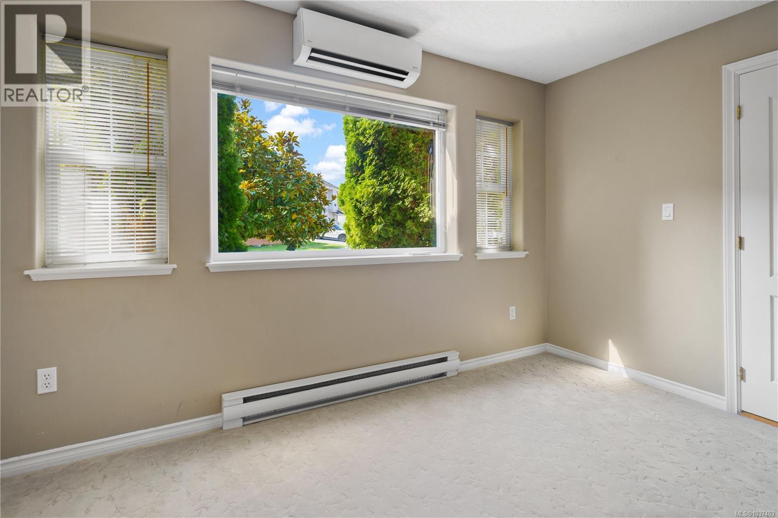 6255 Karen Crt - 36