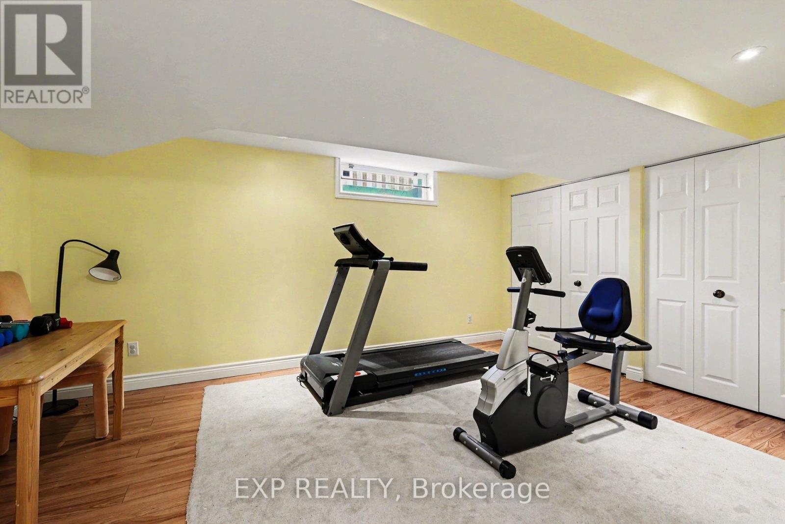 105 COUNTRY CLUB DRIVE - 32