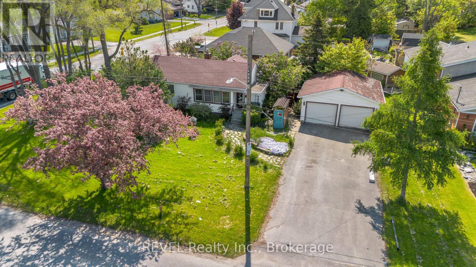 7962 BOOTH STREET - 32