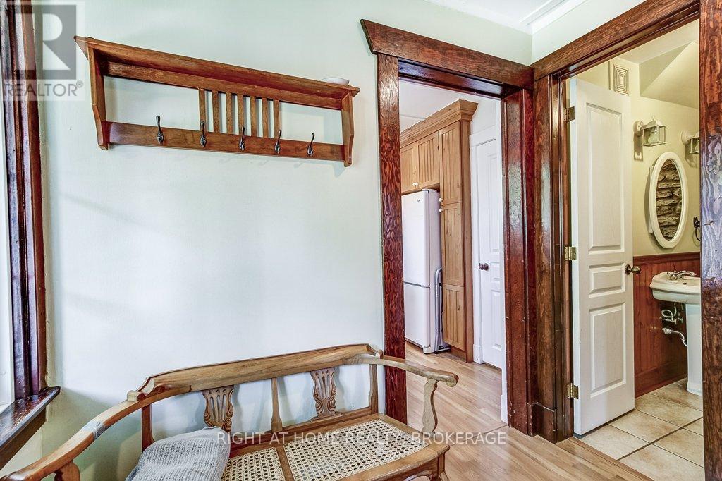 306 PROSPECT POINT ROAD S - 14