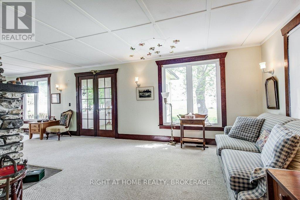 306 PROSPECT POINT ROAD S - 17