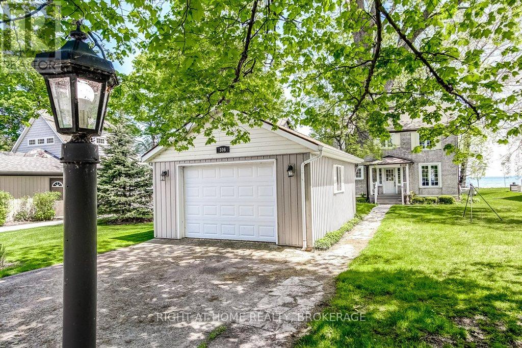 306 PROSPECT POINT ROAD S - Image 2