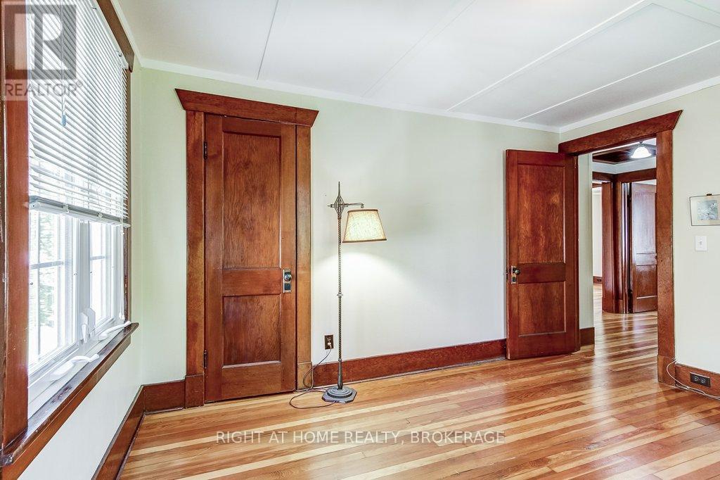 306 PROSPECT POINT ROAD S - 30