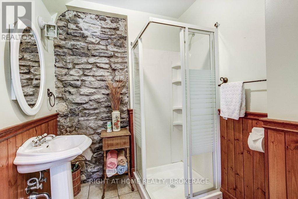 306 PROSPECT POINT ROAD S - 29