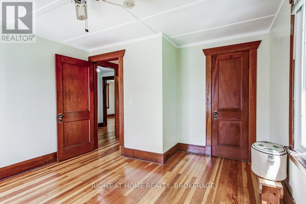 306 PROSPECT POINT ROAD S - 33