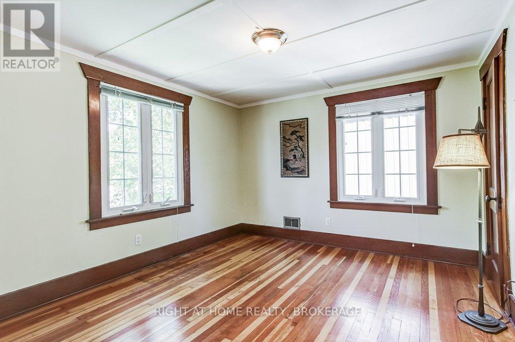 306 PROSPECT POINT ROAD S - 31
