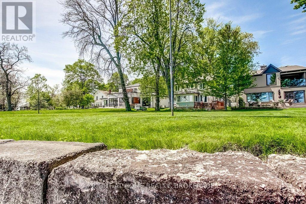 306 PROSPECT POINT ROAD S - 9