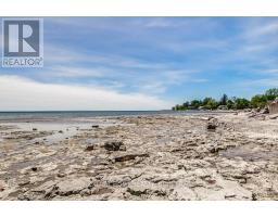 Primary Bedroom - 306 Prospect Point Road S, Fort Erie, ON L0S1N0 Photo 8