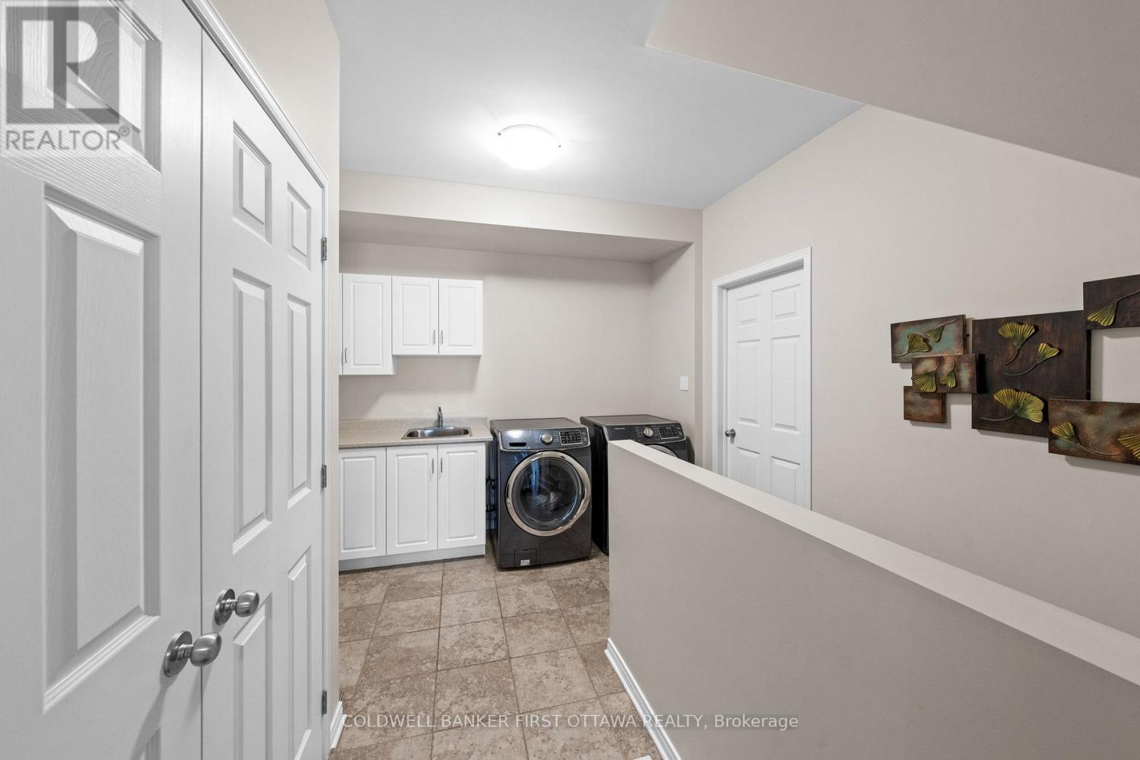 788 KILBIRNIE DRIVE - 17