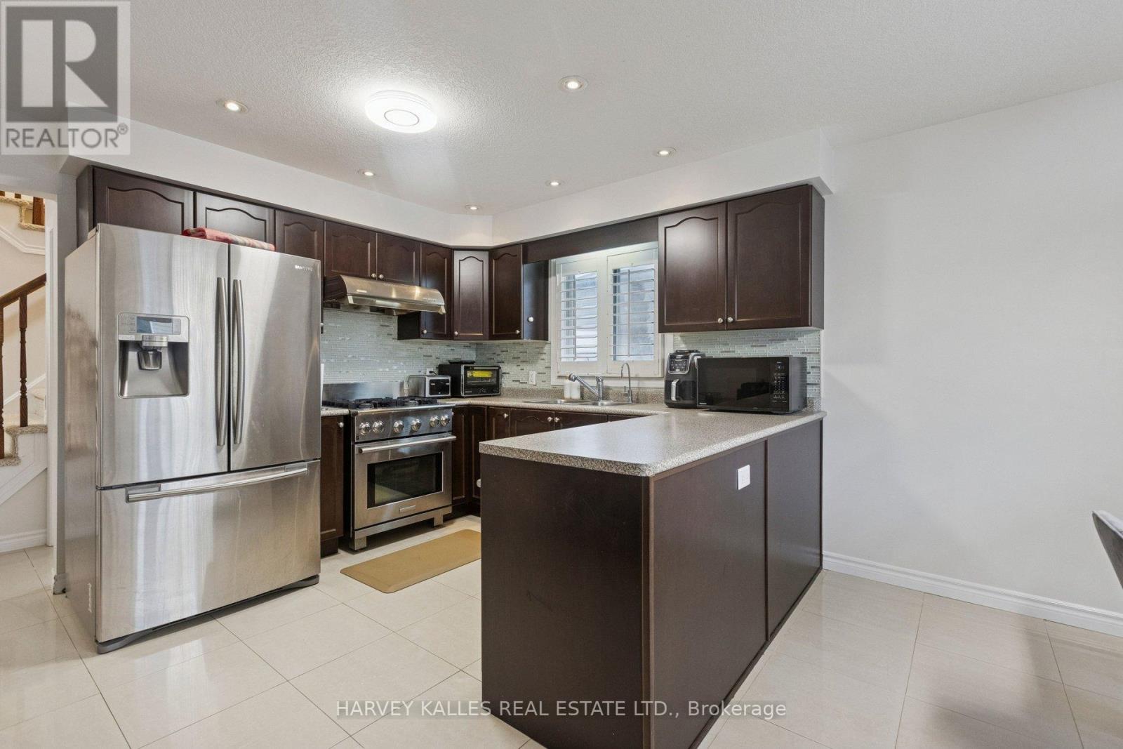 409 TEALBY CRESCENT - 13
