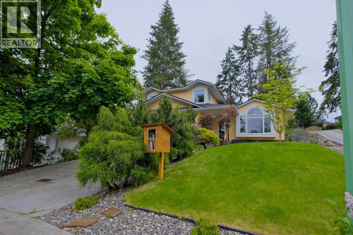  219 Merlin Court, Kelowna