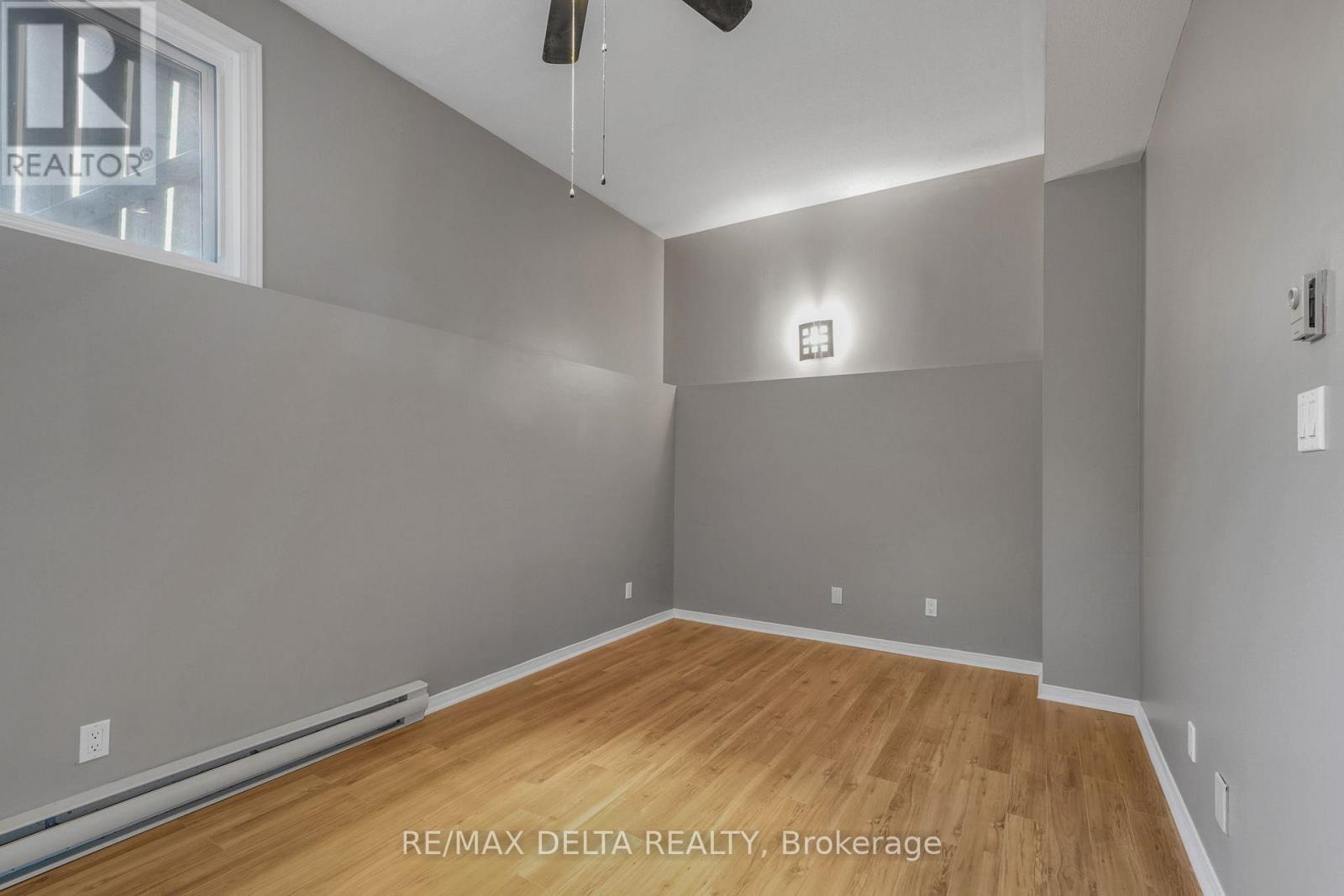 698 BROME CRESCENT - 29