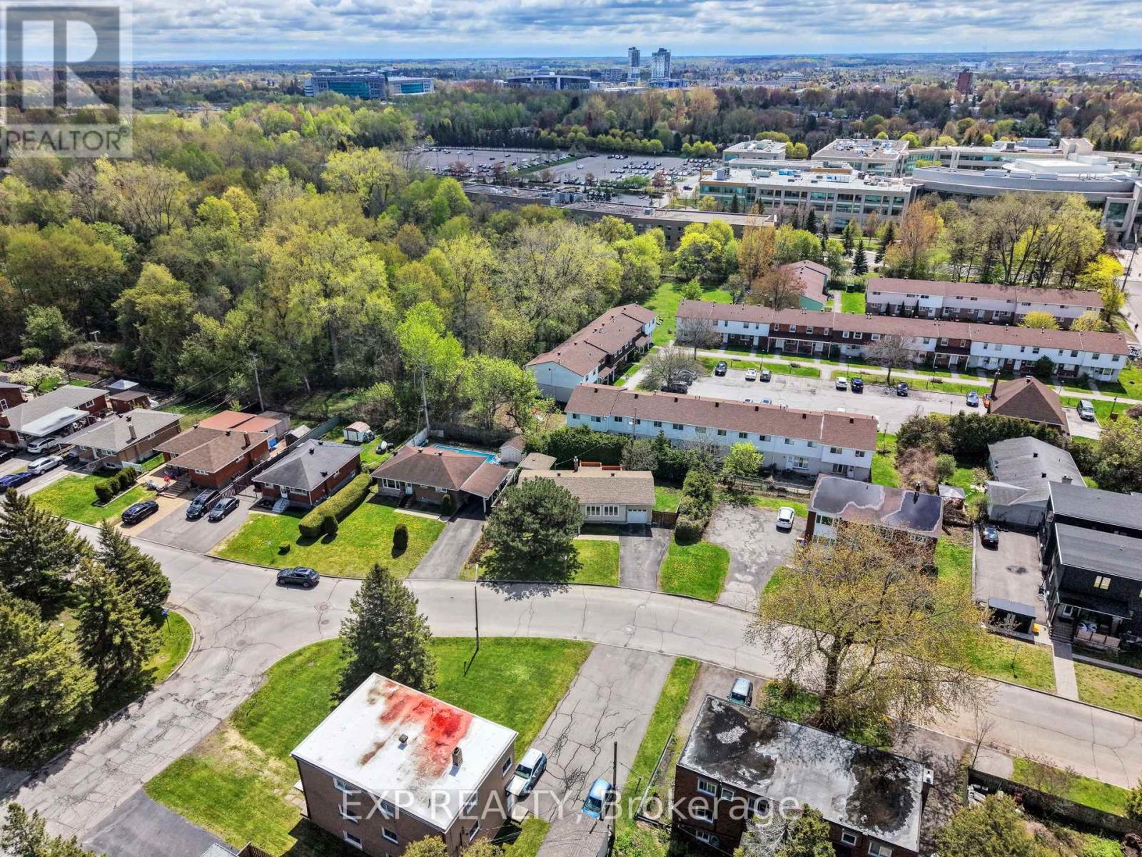 888 CHARLESWOOD AVENUE - 50