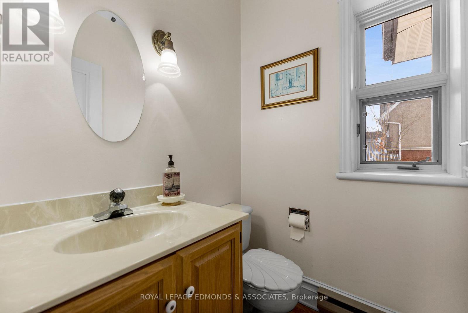 307 MAPLE AVENUE - 23