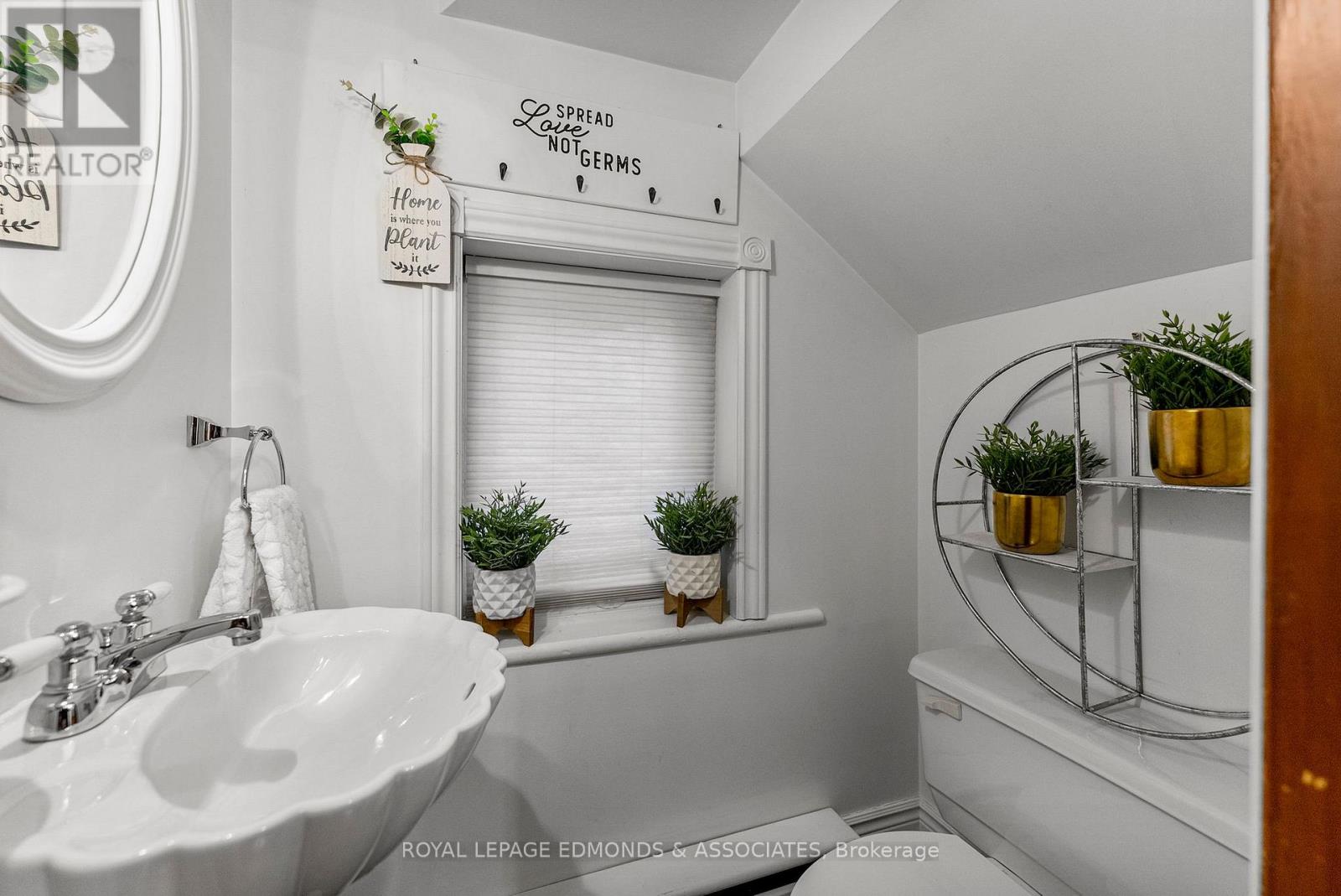 307 MAPLE AVENUE - 16