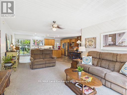213 HURON ROAD - Image 12