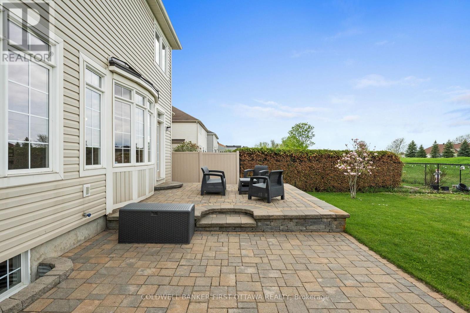 788 KILBIRNIE DRIVE - 32