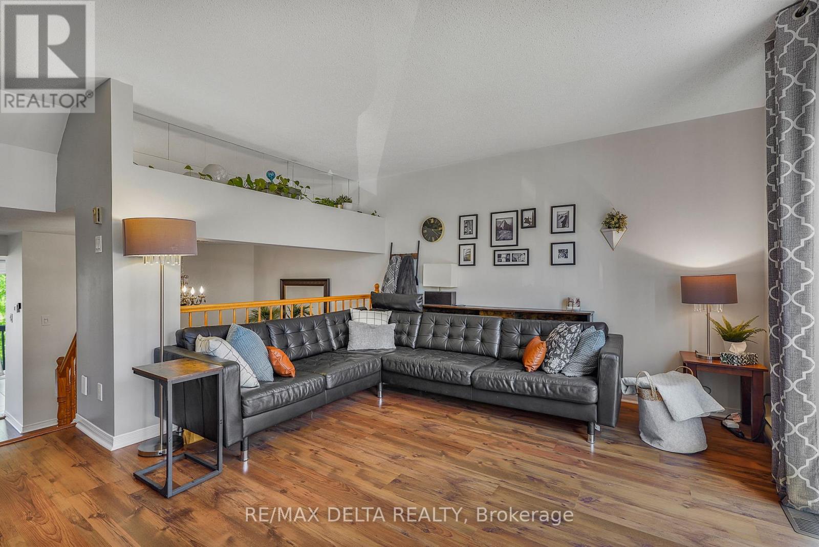 698 BROME CRESCENT - 17