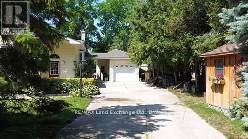 213 HURON ROAD - 3