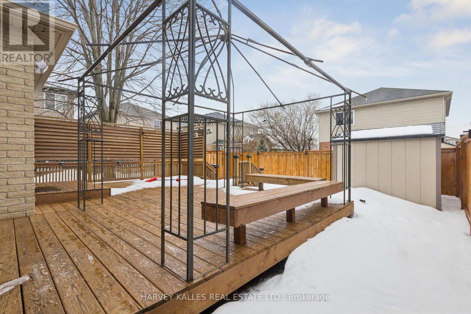 409 TEALBY CRESCENT - 44