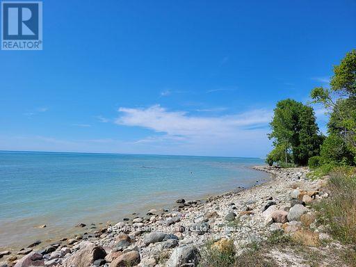 213 HURON ROAD - 33
