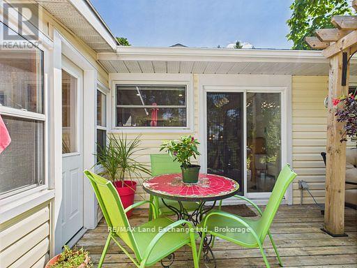 213 HURON ROAD - 24