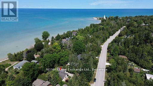 213 HURON ROAD - 38