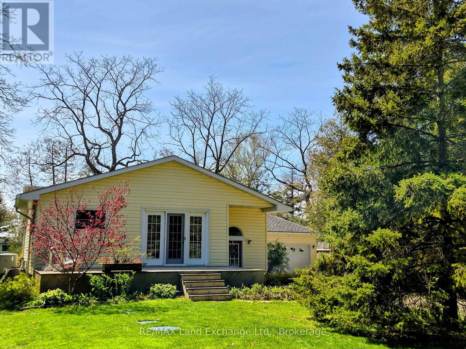 213 HURON ROAD - 2