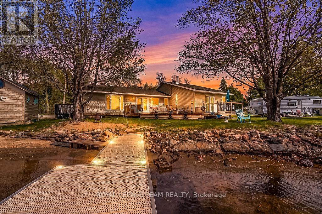 437 ISLAND VIEW DRIVE - Image 2