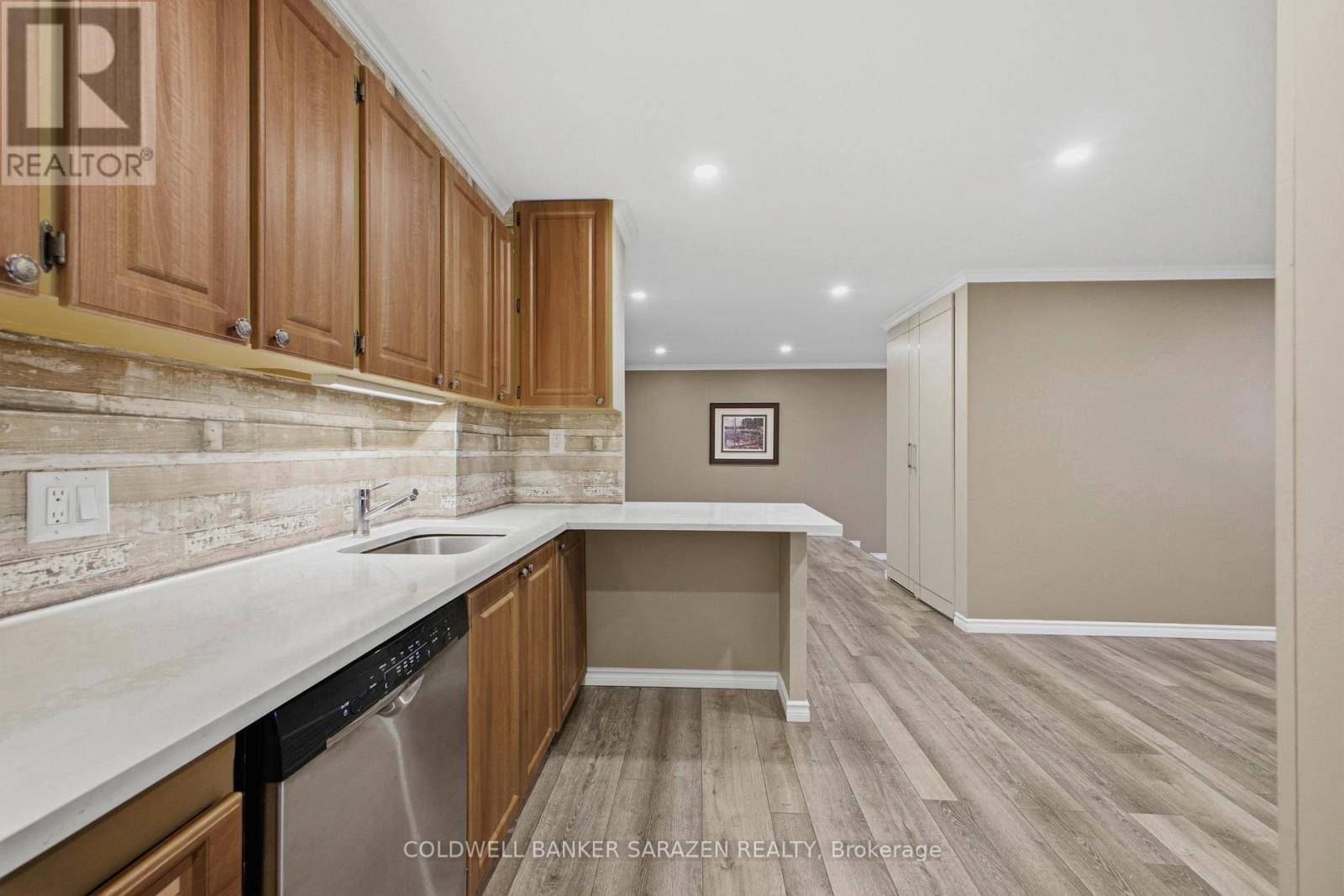 #2102 415 GREENVIEW AVENUE - 15