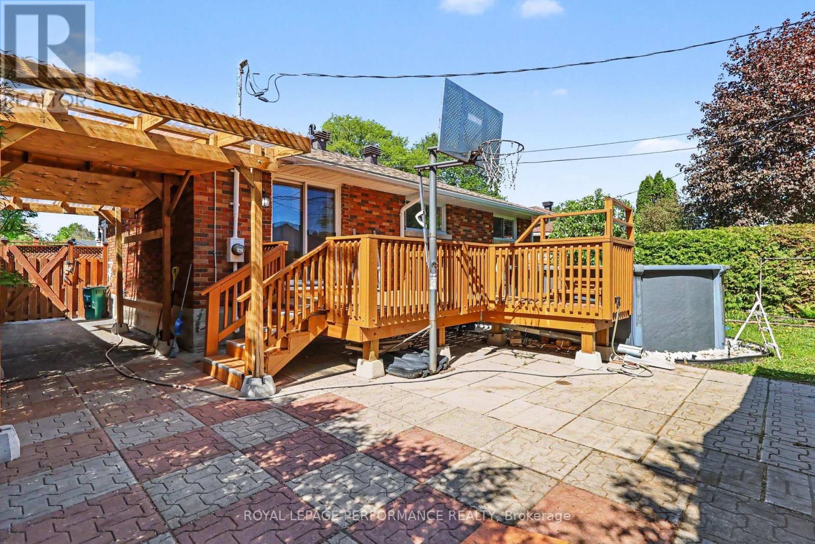 788 DICKENS AVENUE - 36