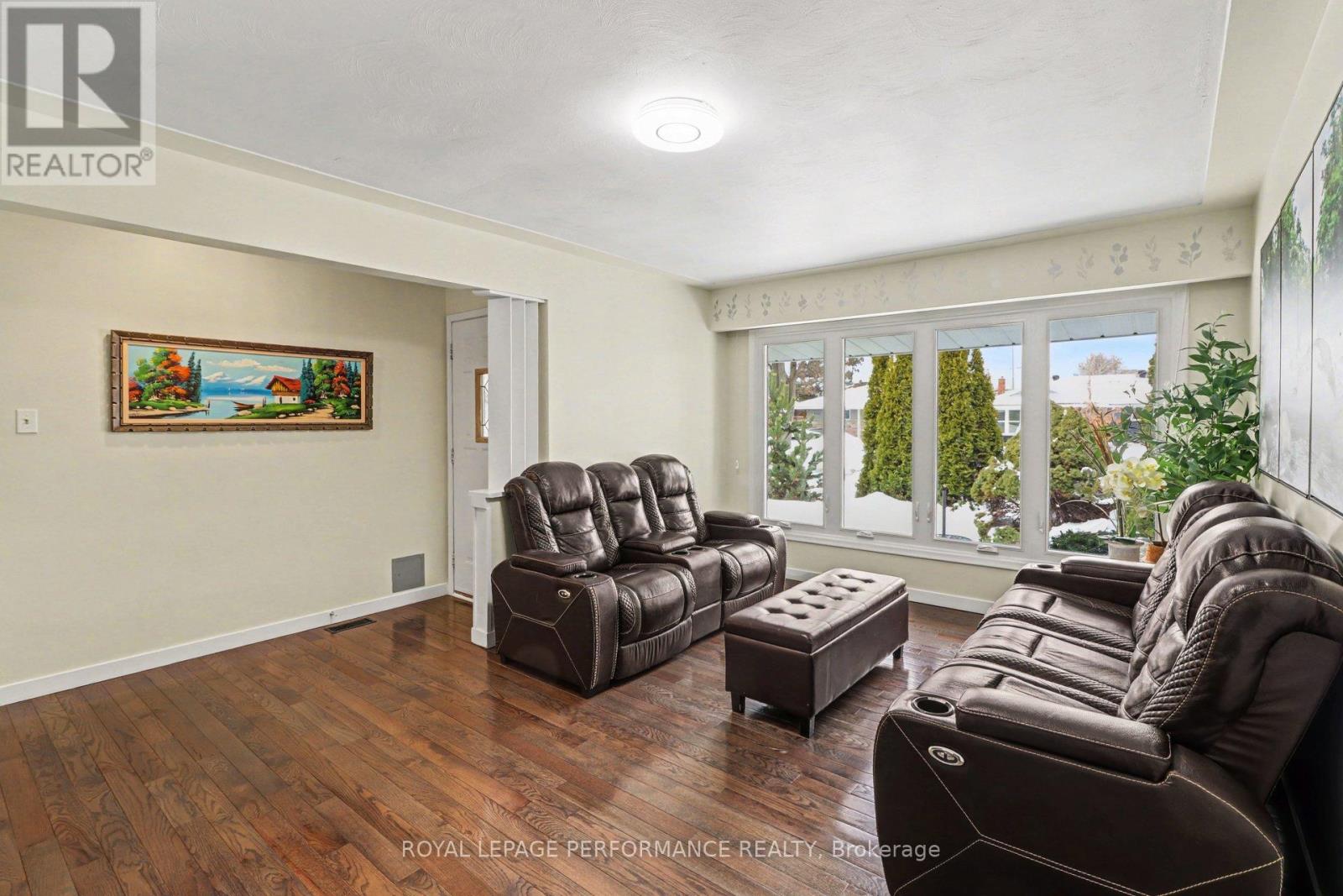 788 DICKENS AVENUE - 4