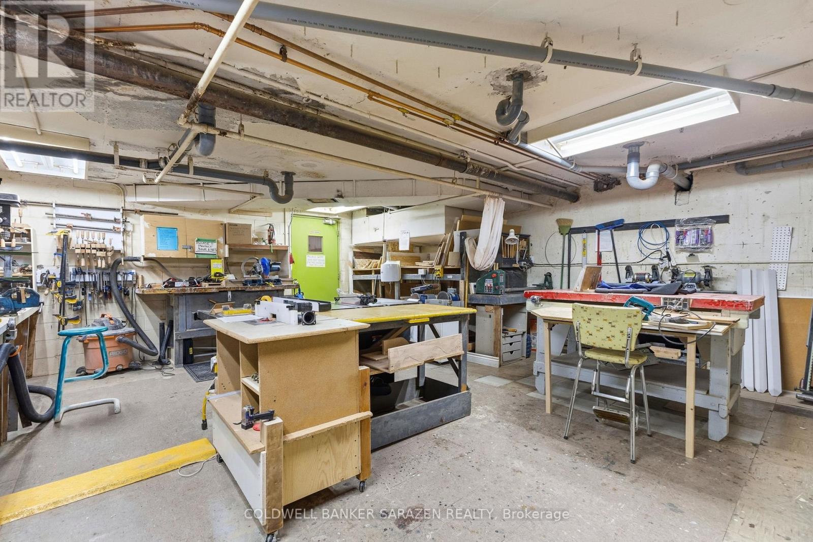 #2102 415 GREENVIEW AVENUE - 25