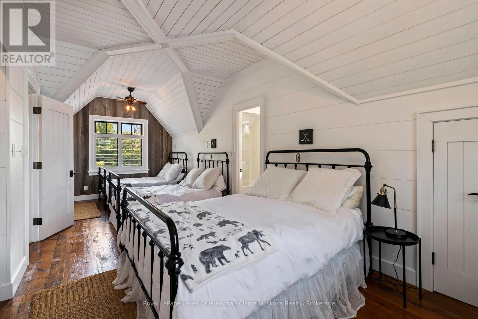 1079 TRILLIUM ROAD - 19