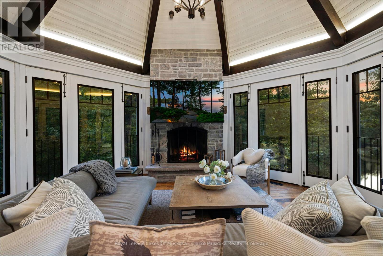 1079 TRILLIUM ROAD - 14