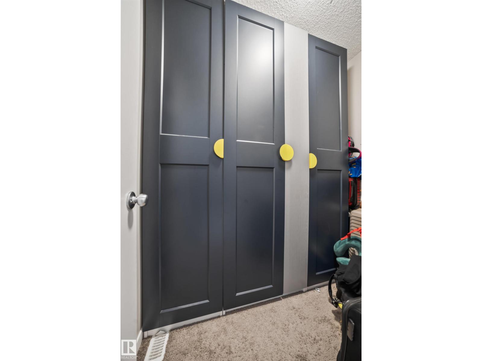 1971 51 Street SW SW - 29