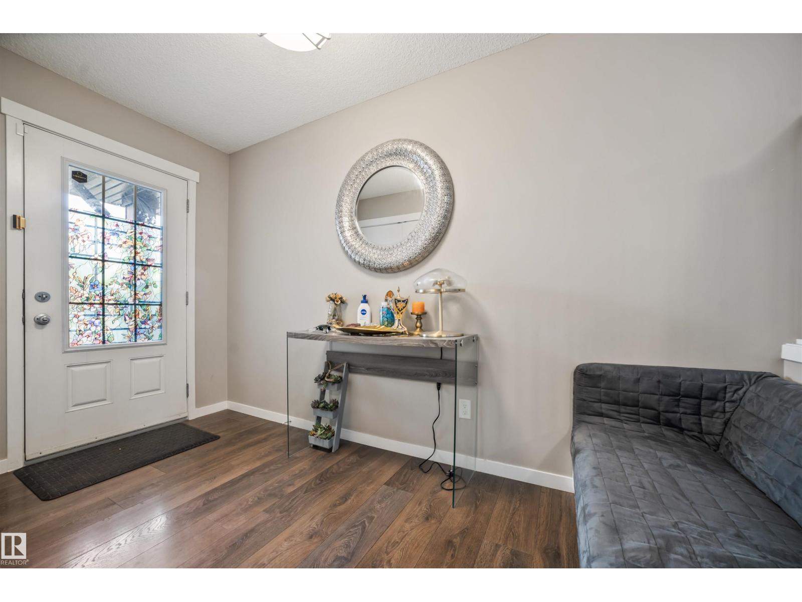 1971 51 Street SW SW - 8