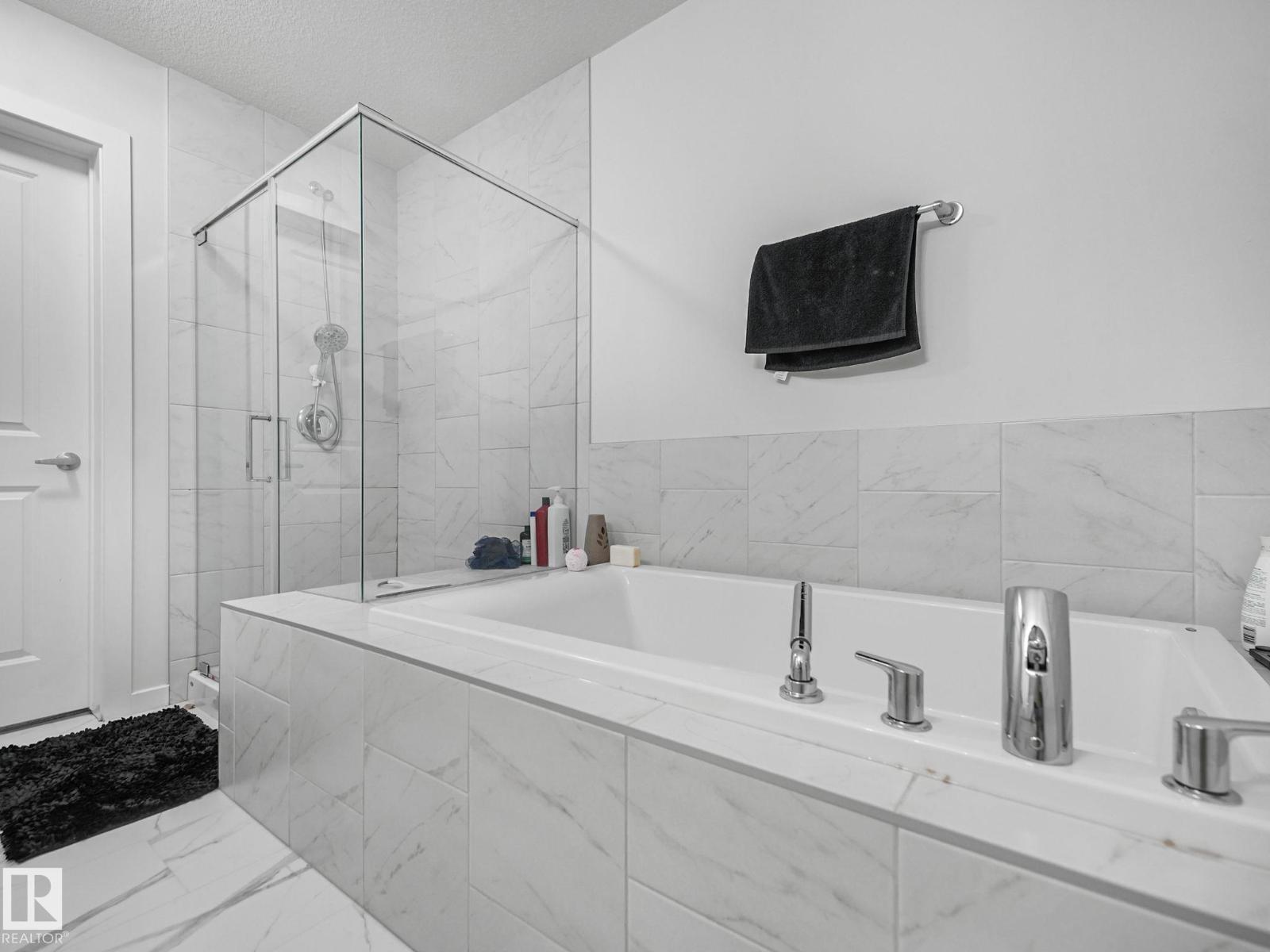 4324 Hawthorn Landing SW - 41