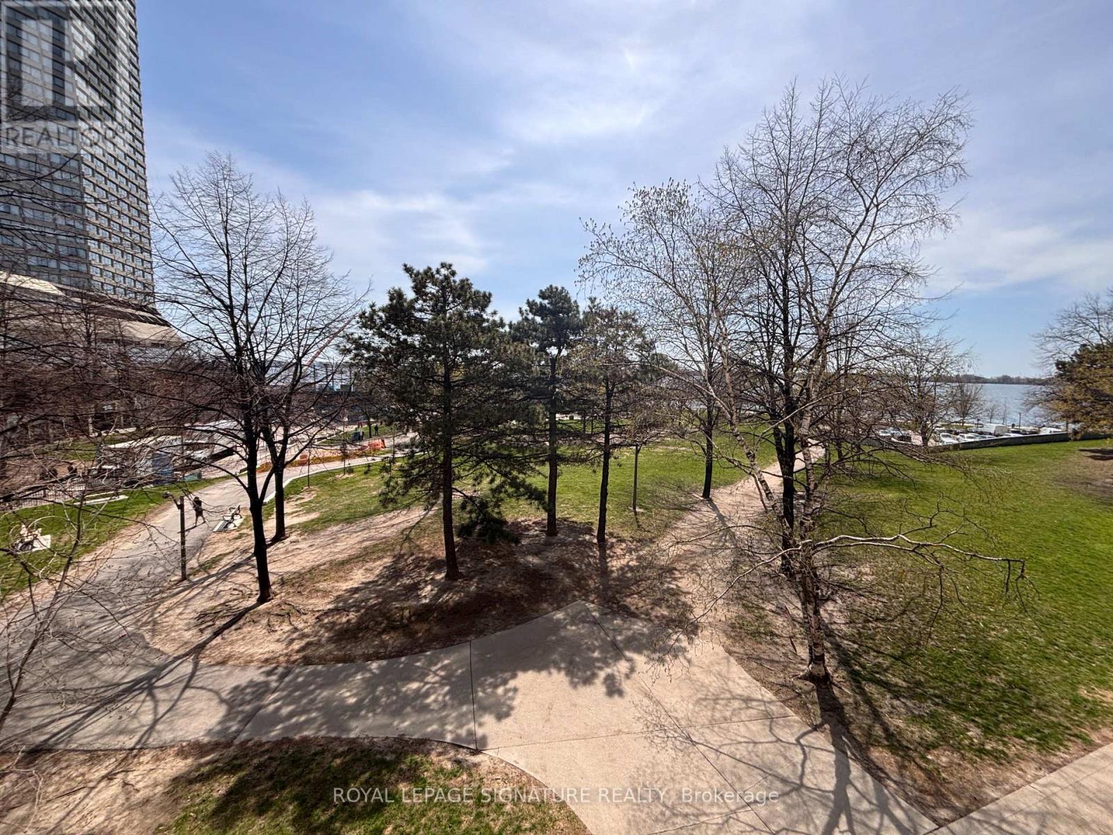 #410/204 33 HARBOUR SQUARE - 7