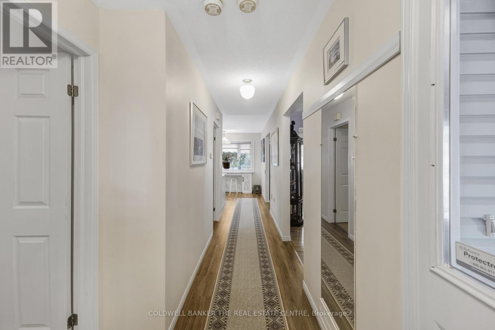 1 REYNOLDS PLACE - 9