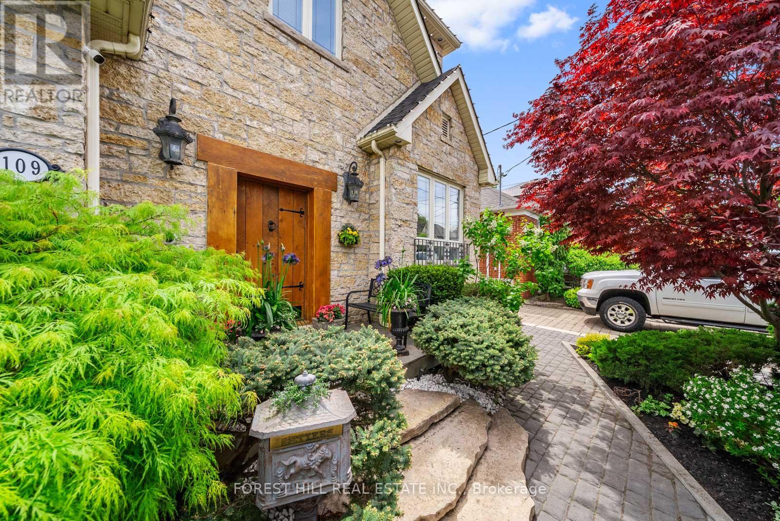 109 DELL PARK AVENUE - Image 2