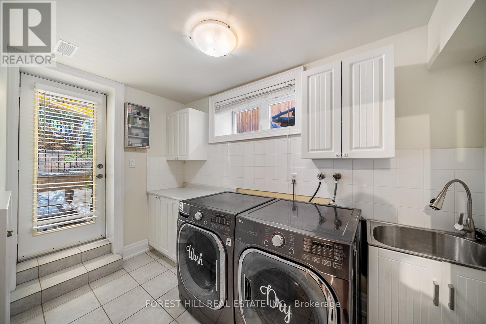 109 DELL PARK AVENUE - 44