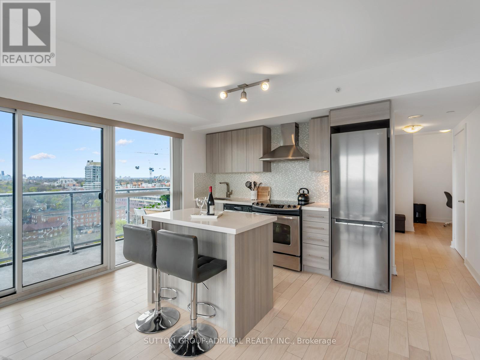 #1202 58 ORCHARD VIEW BOULEVARD - Image 3