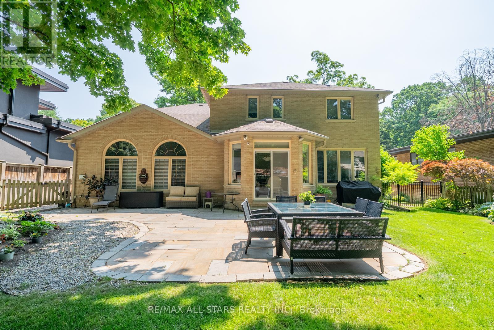 41 DEEPWOOD CRESCENT - 47