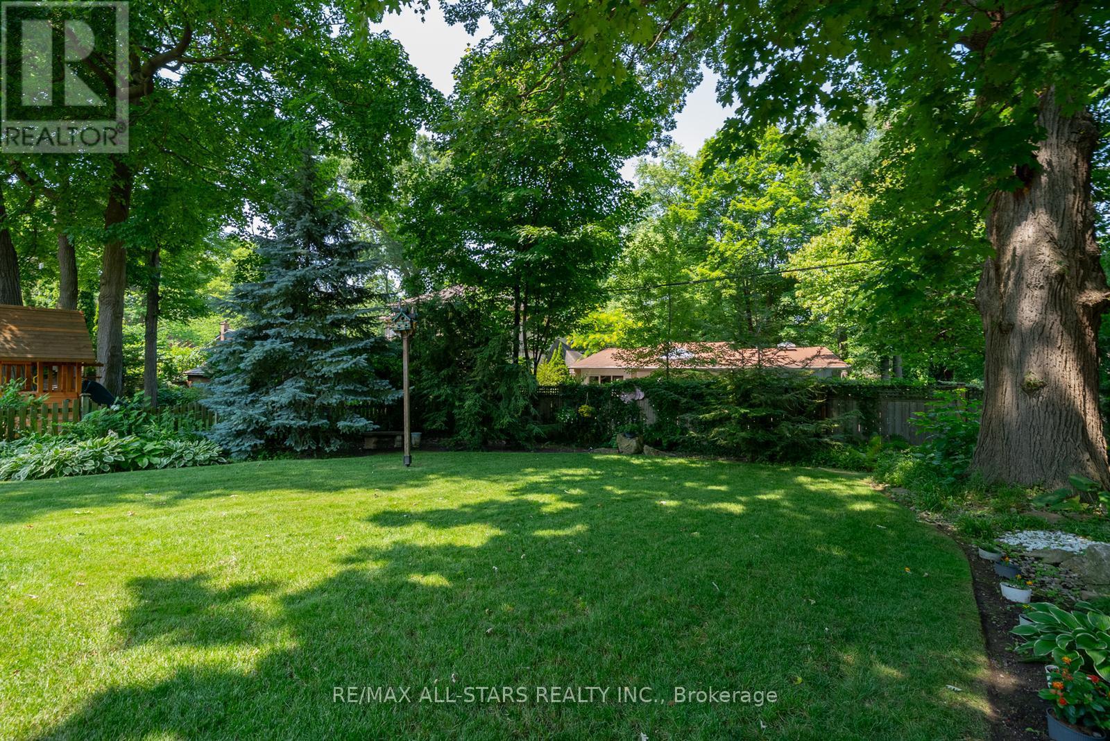 41 DEEPWOOD CRESCENT - 46