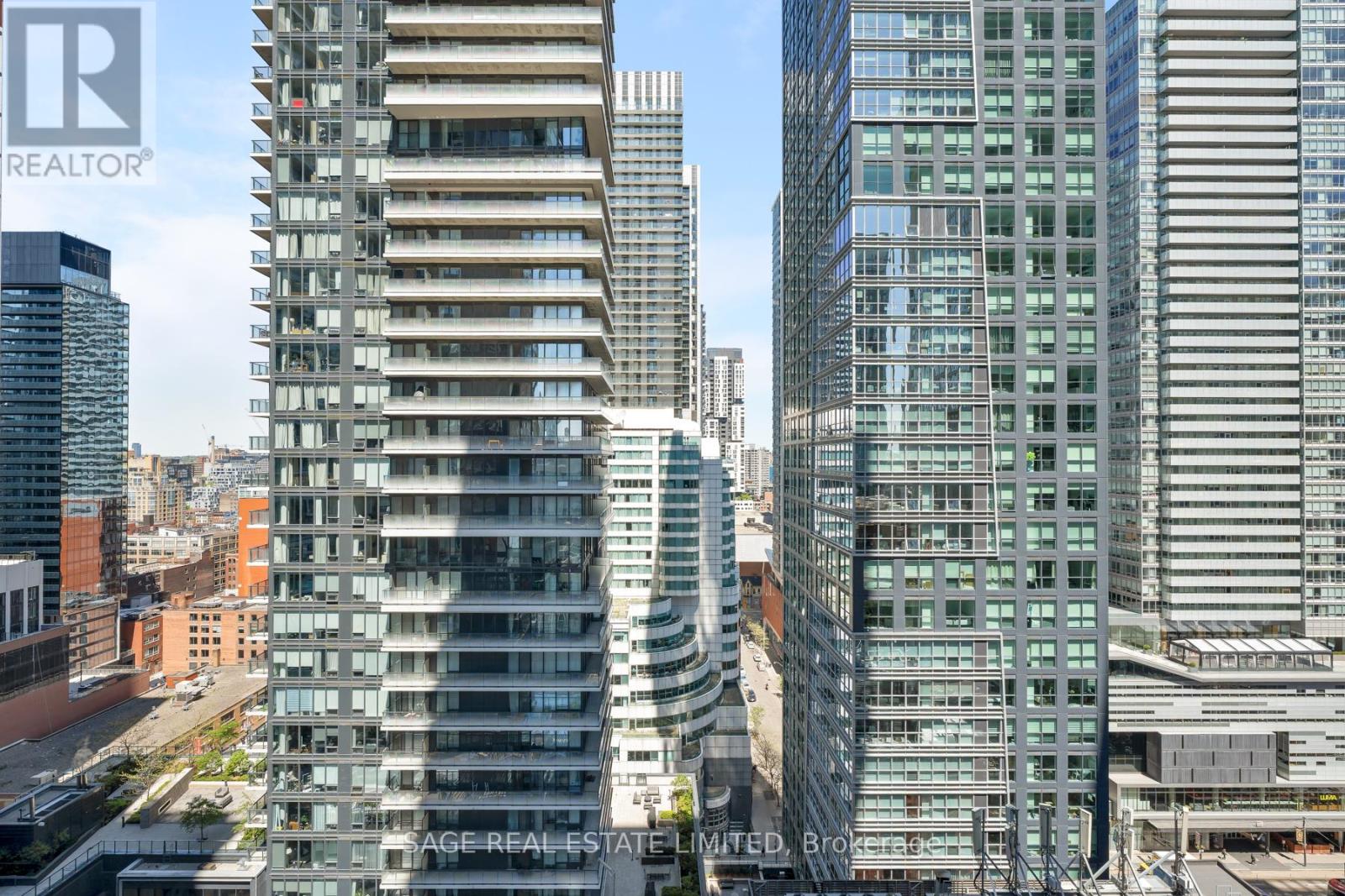 #1712 35 MERCER STREET - 32