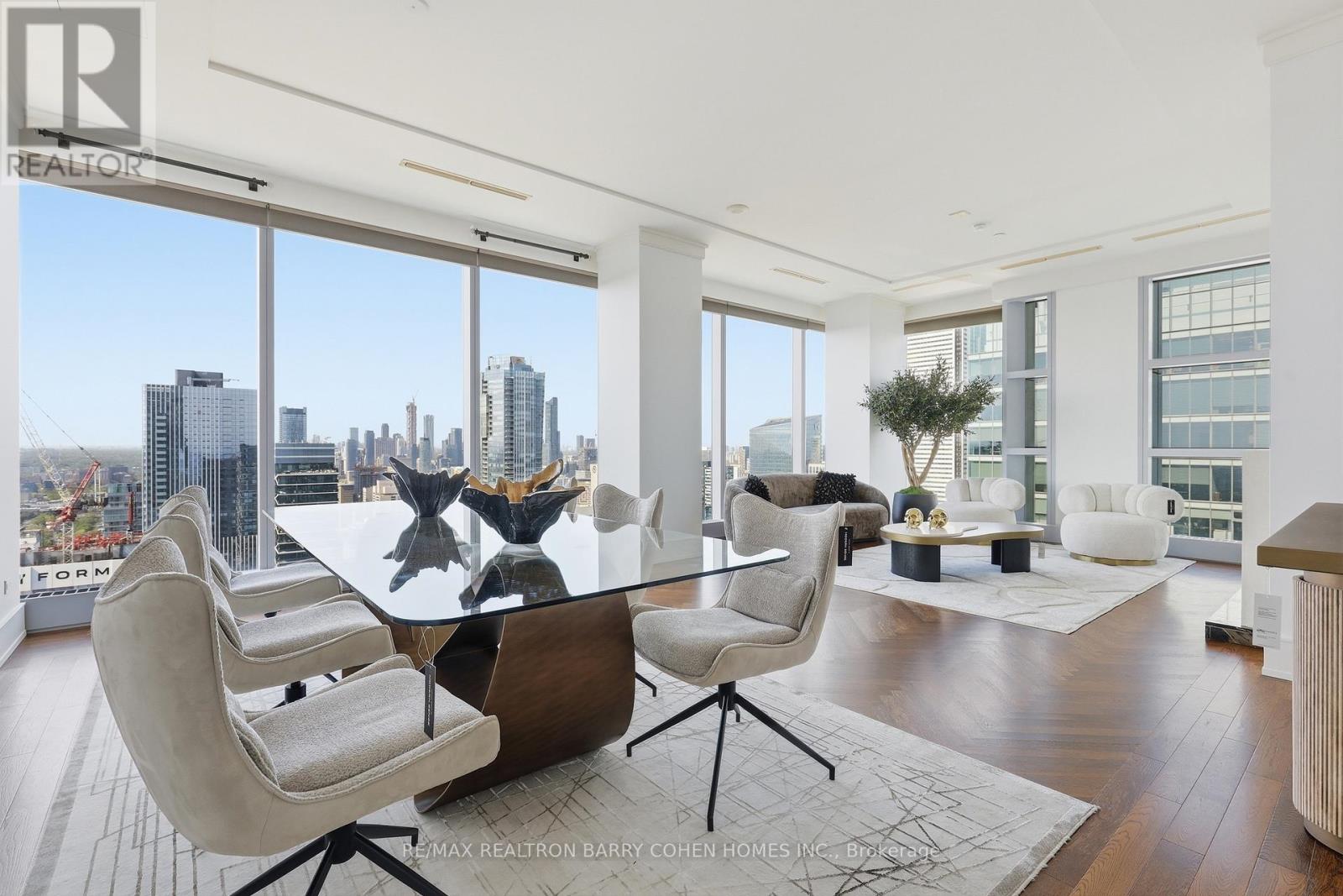 #4502 183 WELLINGTON STREET W - 4
