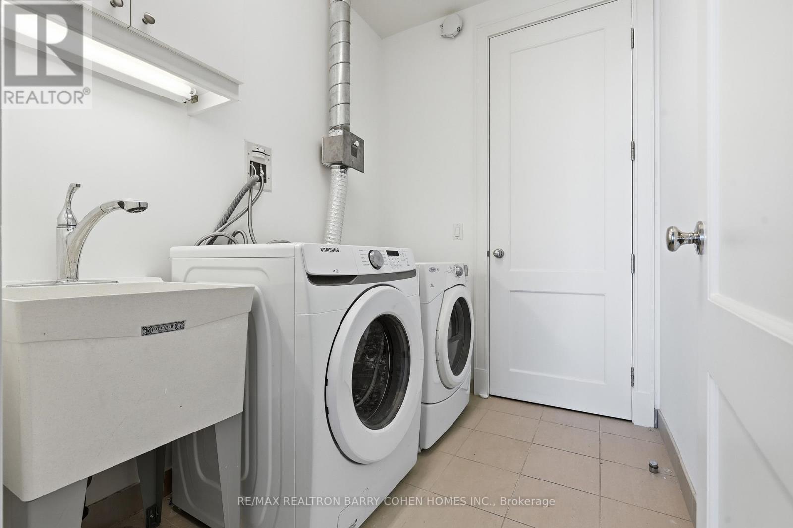 #4502 183 WELLINGTON STREET W - 27